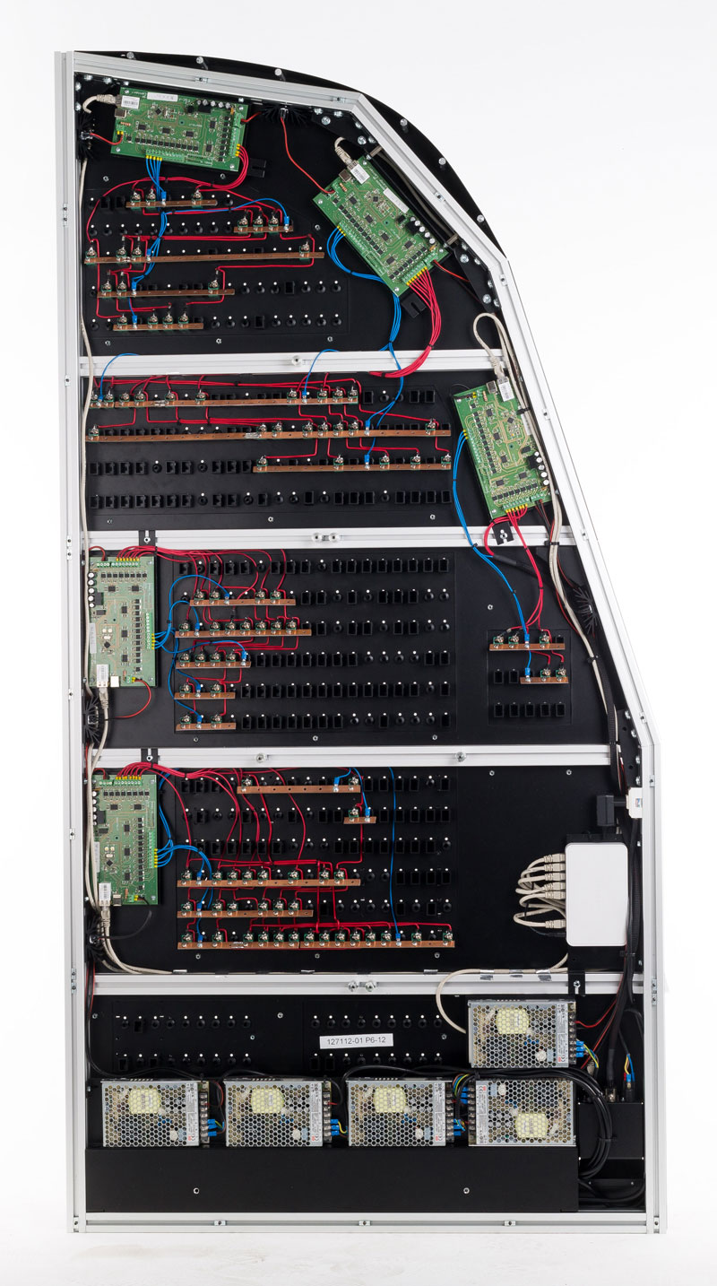 B737NG-B737NG-Circuit- breakers-wall-First-Officer-side-rear-open